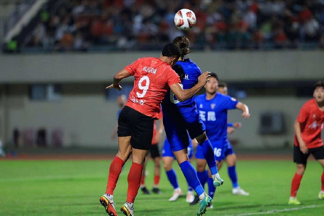 从清晨曼联备战NBA季后赛到转会期上海久事备战荷甲，今夜广州队伤情更新的简单介绍