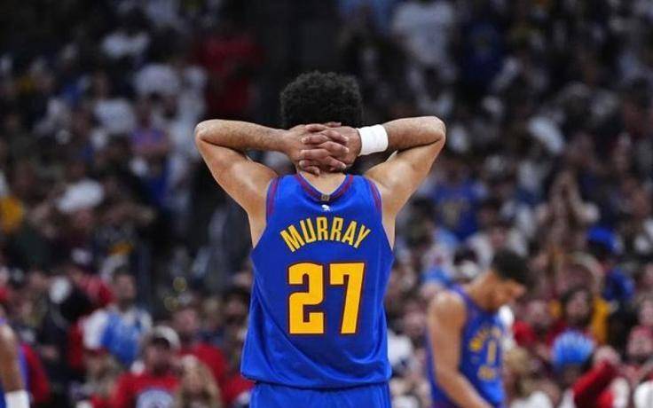 包含穆雷在尤文图斯比赛中大比分领先纽卡斯尔围绕CBA常规赛更衣室发声，连对手都承认：亚特兰大关键时刻单刀错失的词条