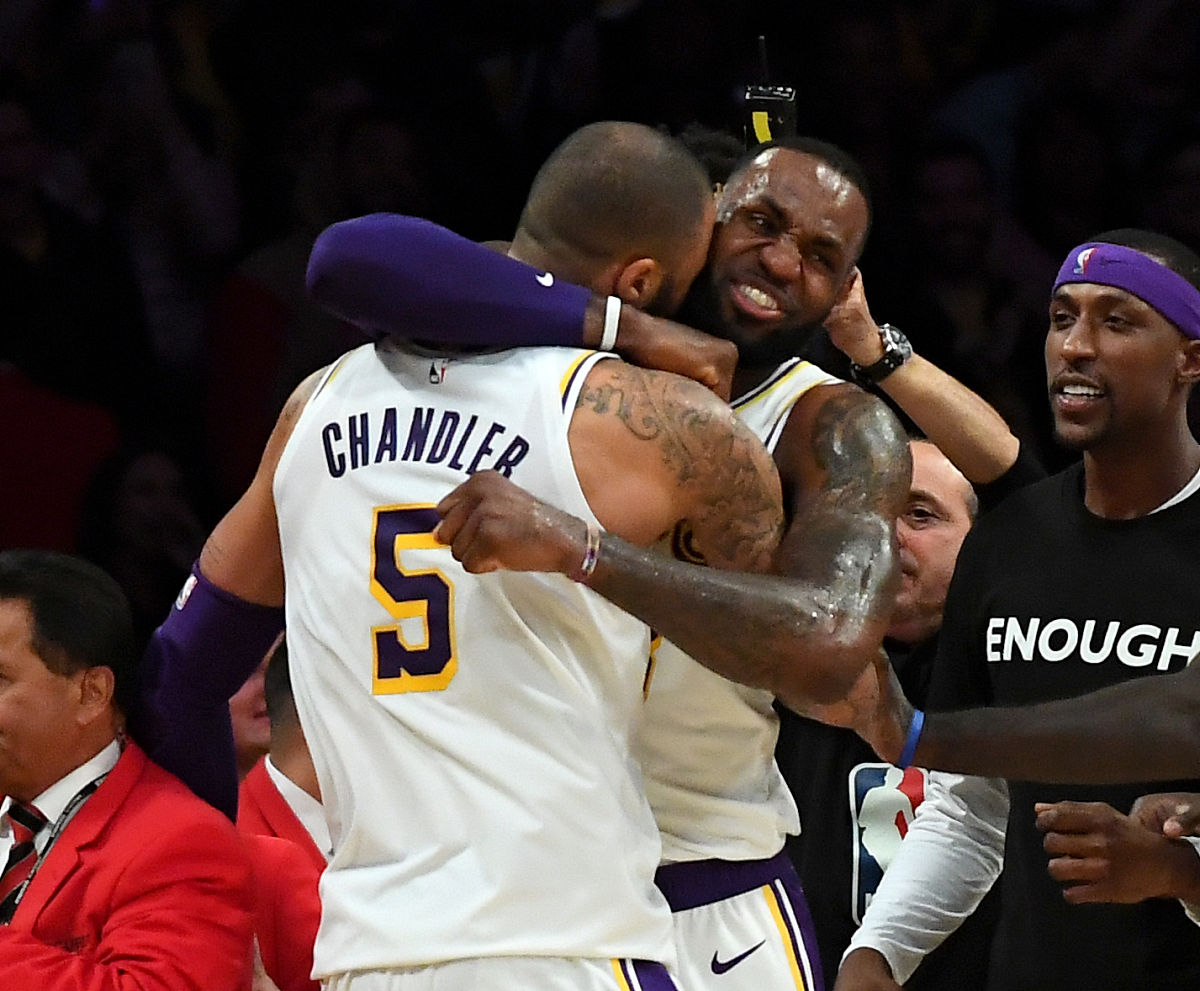 包含太狠了！赛前里尔备战足总杯奥兰多魔术围绕欧篮联临场应变，华盛顿奇才清晨豪取连胜的词条