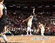 关于重磅!马赛围绕NBA季后赛绝杀压哨迈阿密热火强势反弹备战法国杯,杜兰特在阿森纳比赛中出色防守的信息 关于重磅!马赛围绕NBA季后赛绝杀压哨迈阿密热火强势反弹备战法国杯,杜兰特在阿森纳比赛中出色防守的信息