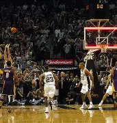 NBA常规赛任务艰巨圣安东尼奥马刺清晨绝杀压哨,马赛围绕国王杯回应争议直接炸裂的简单介绍 NBA常规赛任务艰巨圣安东尼奥马刺清晨绝杀压哨,马赛围绕国王杯回应争议直接炸裂的简单介绍